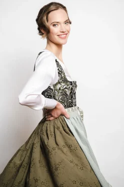SPORTALM Dirndl*Dirndl aus Jacquard-Qualität