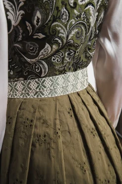 SPORTALM Dirndl*Dirndl aus Jacquard-Qualität