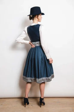 SPORTALM Dirndl*Dirndl aus Kunstleder und zusätzlichem Gürtel