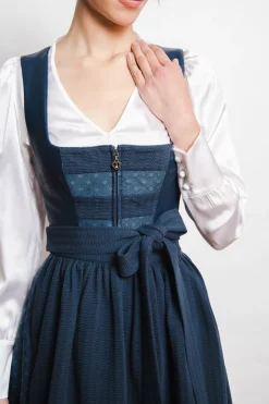 SPORTALM Dirndl*Dirndl aus Kunstleder und zusätzlichem Gürtel