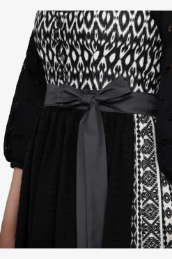 SPORTALM Dirndl*Malerisches Dirndl aus bedruckter Baumwolle
