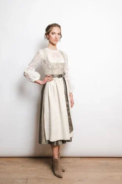 SPORTALM Dirndl*Seidendirndl mit Schürze und zusätzlichem Gürtel